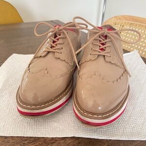 ZARA Tan & Red Wingtip Oxfords with Colorful Sole